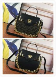 Picture of Versace Lady Handbags _SKUfw117259429fw